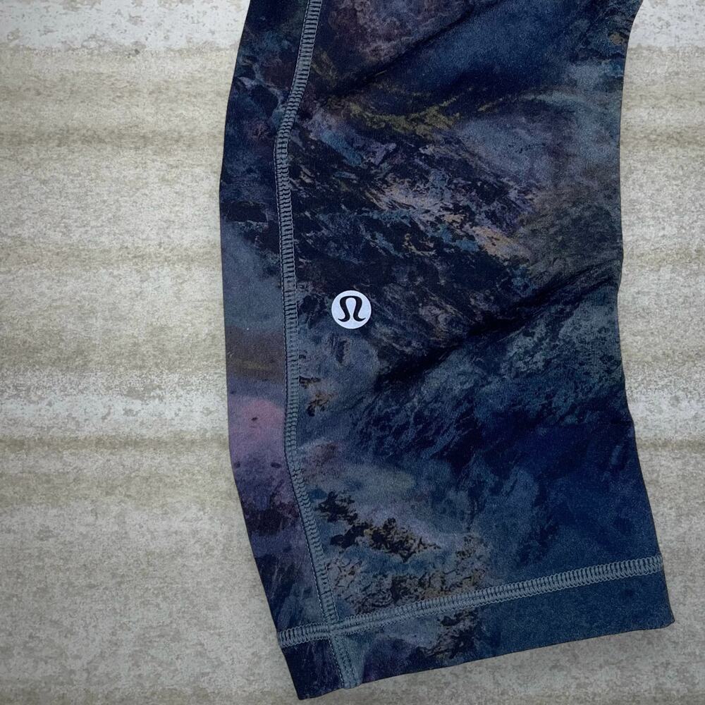 Vintage Y2K Lululemon Speed Up Tight Leggings Size 2 Radiant Multi Full On - Picture 3 of 4